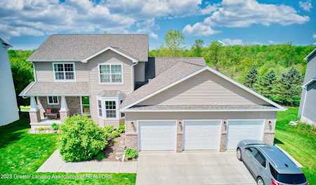 1122 Cobblestone Ct Williamston, MI 48895