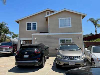 9393 Lori Mar Ct Spring Valley, CA 91977