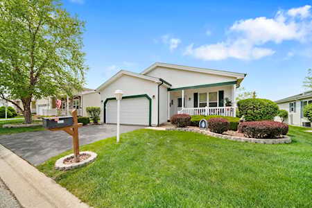 3839 Fox Hunt Way Grayslake, IL 60030