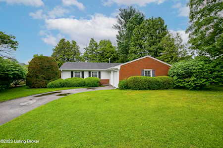 4017 Hillbrook Dr Louisville, KY 40220