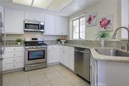 8056 E Desert Pine Dr Anaheim Hills, CA 92808