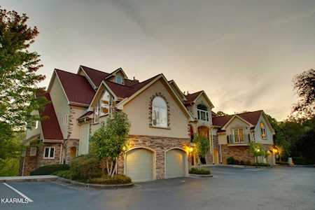 641 River Place Way Sevierville, TN 37862