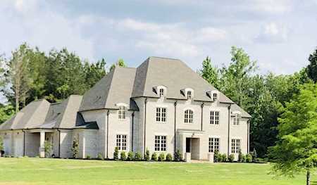 45 Saint George Dr Arlington, TN 38002