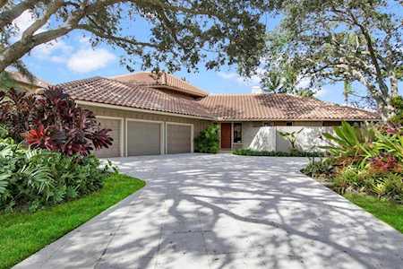 15 Carrick Road Palm Beach Gardens, FL 33418
