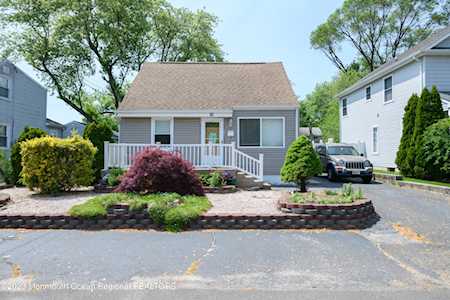 33 Thorne Place Hazlet, NJ 07730