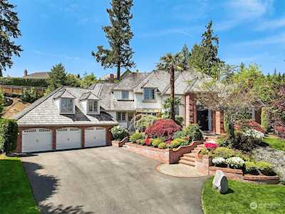 4655 234 Ave SE Sammamish, WA 98075
