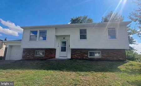 148 Vanderbilt Ave Woodbury Heights, NJ 08097