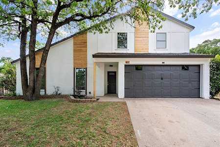 4811 Crest Drive Arlington, TX 76017