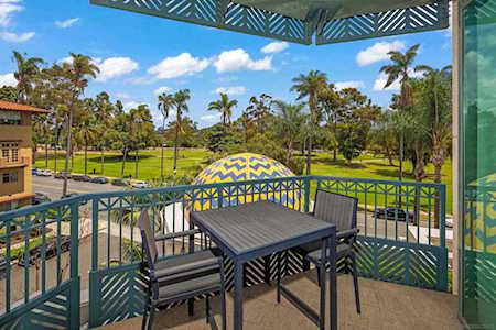 2500 6th Ave #401 San Diego, CA 92103