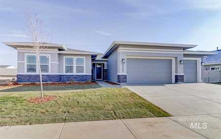 2206 N Churchview Ave Middleton, ID 83644