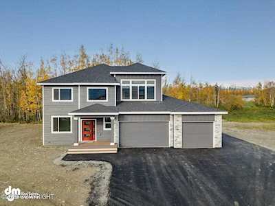 2096 S Sanctuary Dr Palmer, AK 99645