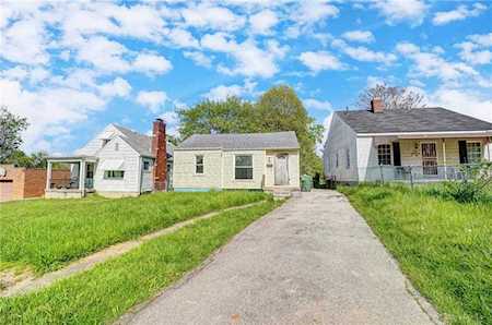 322 Geneva Road Dayton, OH 45417