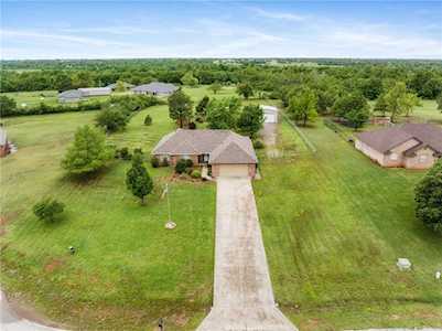 307 Willow Creek Dr Tuttle, OK 73089