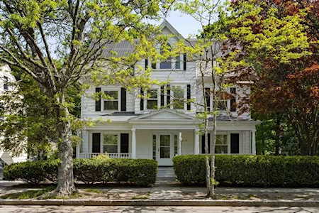 215 Clark Rd Brookline, MA 02445