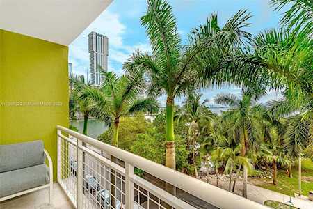 2000 N Bayshore Dr #414 Miami, FL 33137
