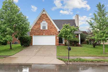 1008 Chapmans Crossing Dr Spring Hill, TN 37174
