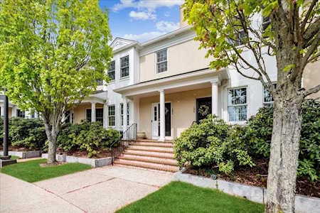 201 Victory Rd #201 Quincy, MA 02171