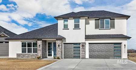 239 S Eagles Roost Way Eagle, ID 83616