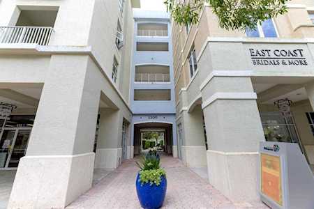 1200 Town Center Drive #204 Jupiter, FL 33458