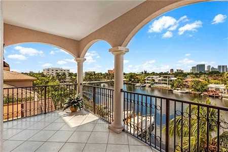 25 Hendricks Isle #405 Fort Lauderdale, FL 33301