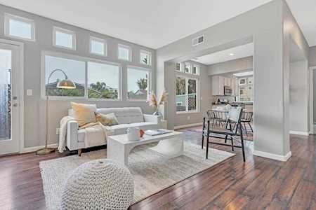 1323 Pacific Beach Dr #F San Diego, CA 92109