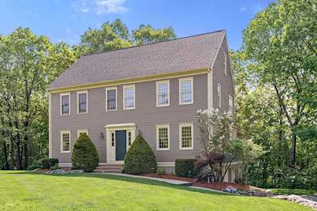 15 Fitzgerald Ln Southborough, MA 01772
