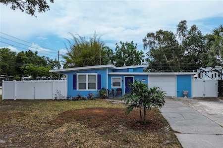 7341 Lynnwood Ave N St. Petersburg, FL 33710