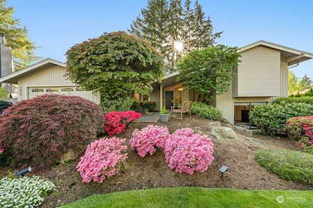7475 85th Ave SE Mercer Island, WA 98040