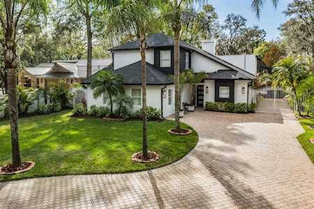 13118 N Boulevard Tampa, FL 33612