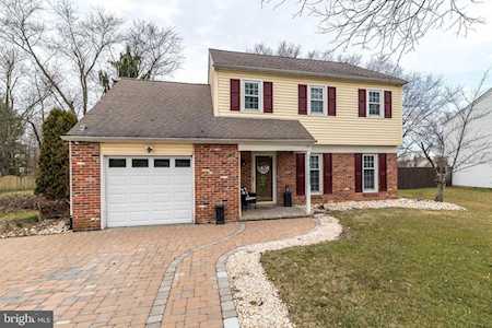 110 Village Green Ln Dublin, PA 18917
