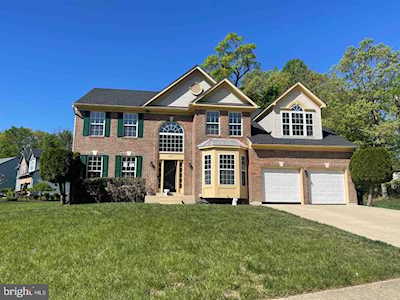 8105 Hunter Dr Clinton, MD 20735