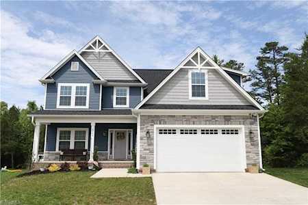 5255 Vineleaf Court Clemmons, NC 27012