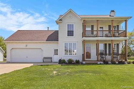 14479 Oak Leaf Trl Fenton Twp, MI 48451