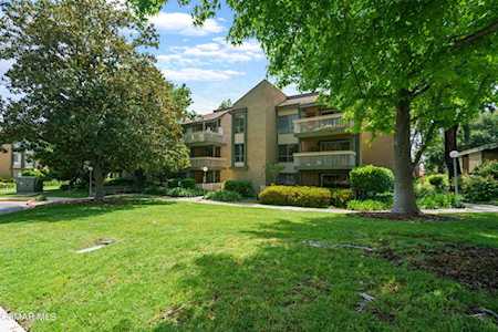 801 Pinetree Circle #27 Thousand Oaks, CA 91360