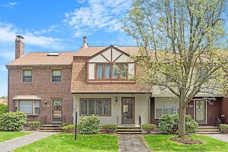E37 Scotty Hollow Dr #E37 Chelmsford, MA 01863