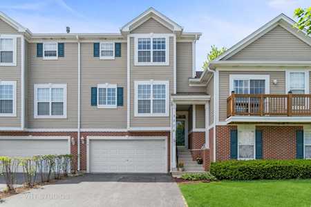 2276 Hudson Circle Aurora, IL 60502