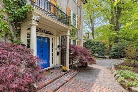 22 Kennard Rd Brookline, MA 02446