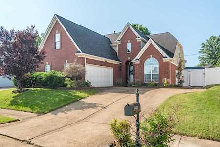8411 Shady Elm Dr Memphis, TN 38018
