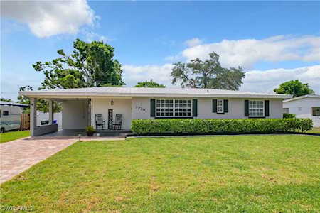 1770 Woodlawn Ave Fort Myers, FL 33901