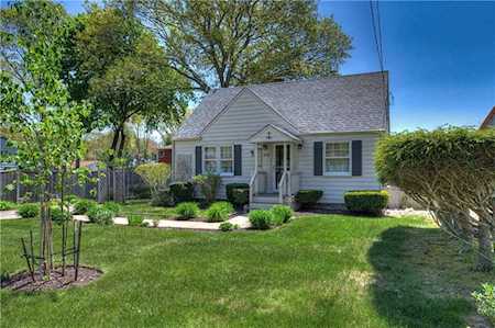 112 Pettaquamscutt Lake Rd Narragansett, RI 02874