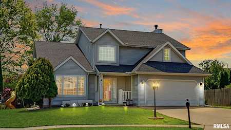 5507 N Deerfield Ct Peoria, IL 61615