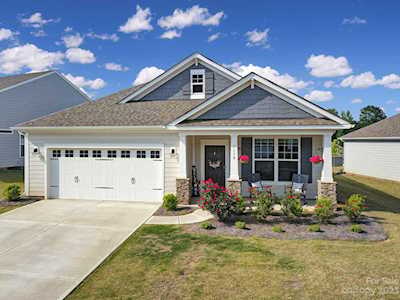 7178 Chrysanthemum Rd Lancaster, SC 29720
