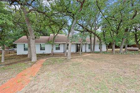 1416 Country Club Road Argyle, TX 76226