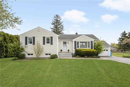 45 Harvey Rd Middletown, RI 02842