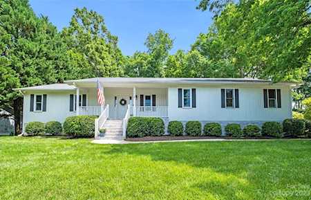 6630 Kirkstall Ct Charlotte, NC 28226