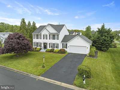 26 Friendship Ln Gettysburg, PA 17325
