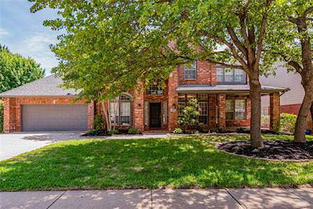 2702 Cliffwood Drive Grapevine, TX 76051