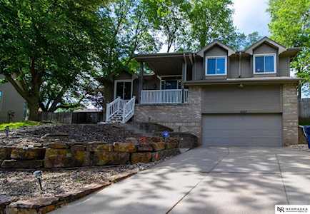 4327 Jerry Gilbert Circle Bellevue, NE 68123