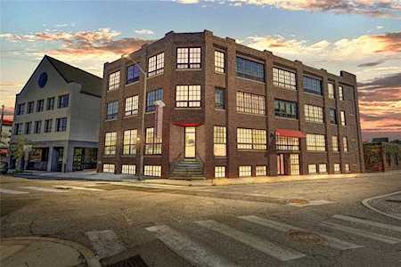 3 Ship St #202 Providence, RI 02903