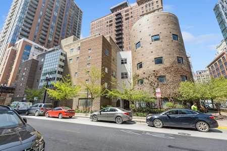40 E 9th St #1205 Chicago, IL 60605